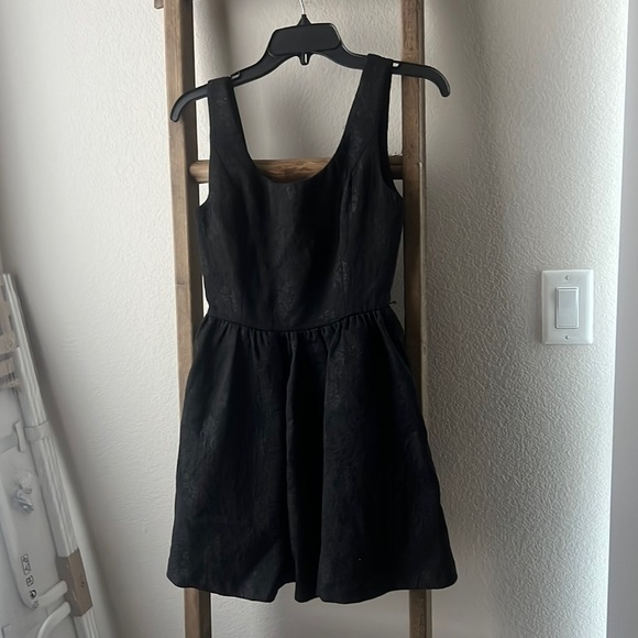 princess vera wang Dresses & Skirts - Princess Vera Wang - black dress size 3